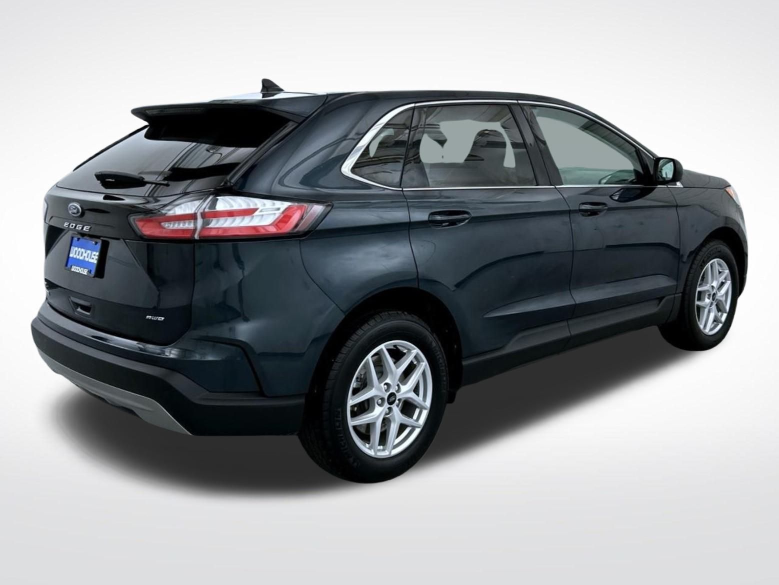 2023 Ford Edge SEL photo 5