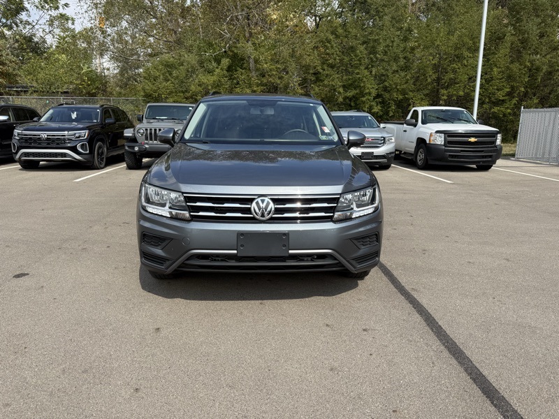 2021 Volkswagen Tiguan SE photo 2