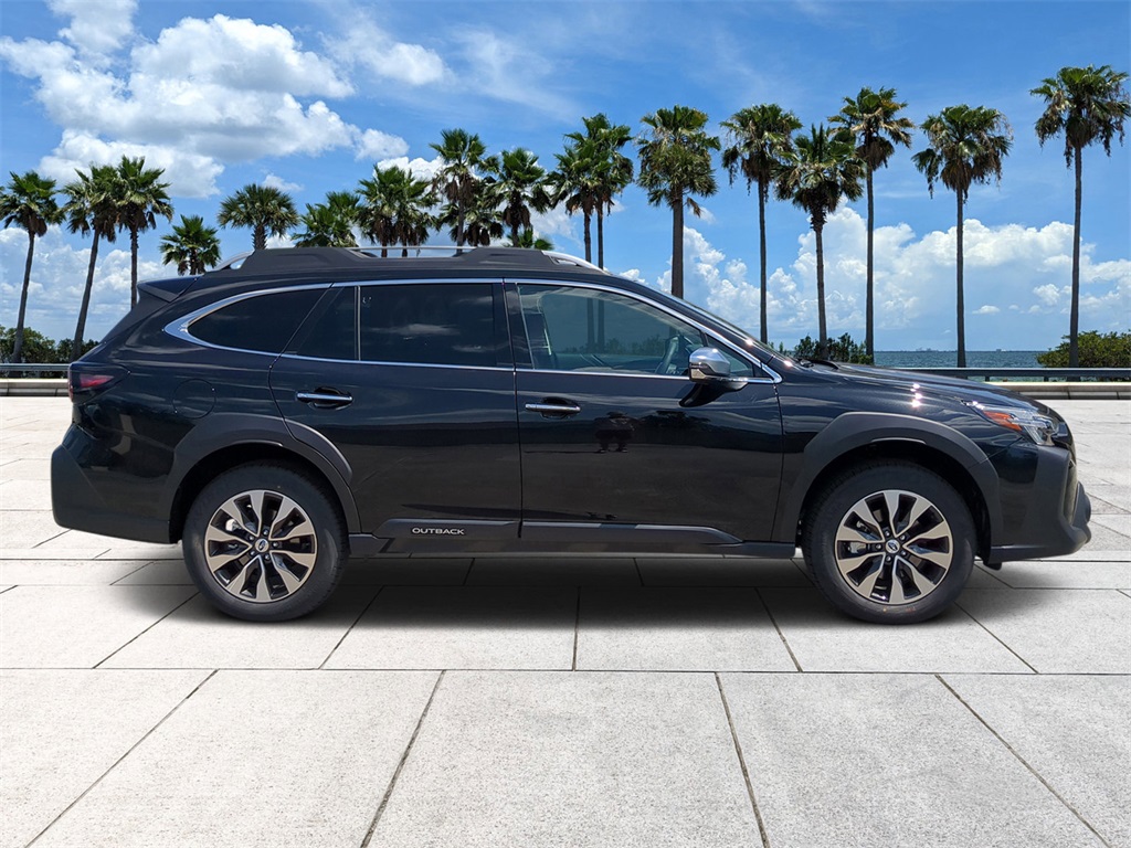 2025 Subaru Outback Touring XT photo 3