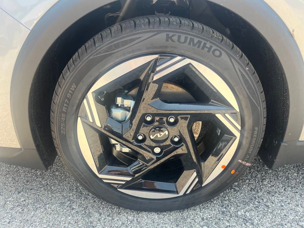 2025 Kia K4 EX photo 8
