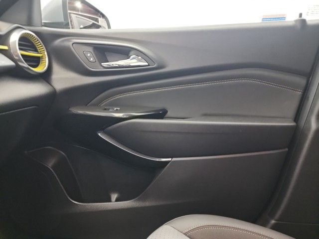 2024 Chevrolet Trax LT photo 26