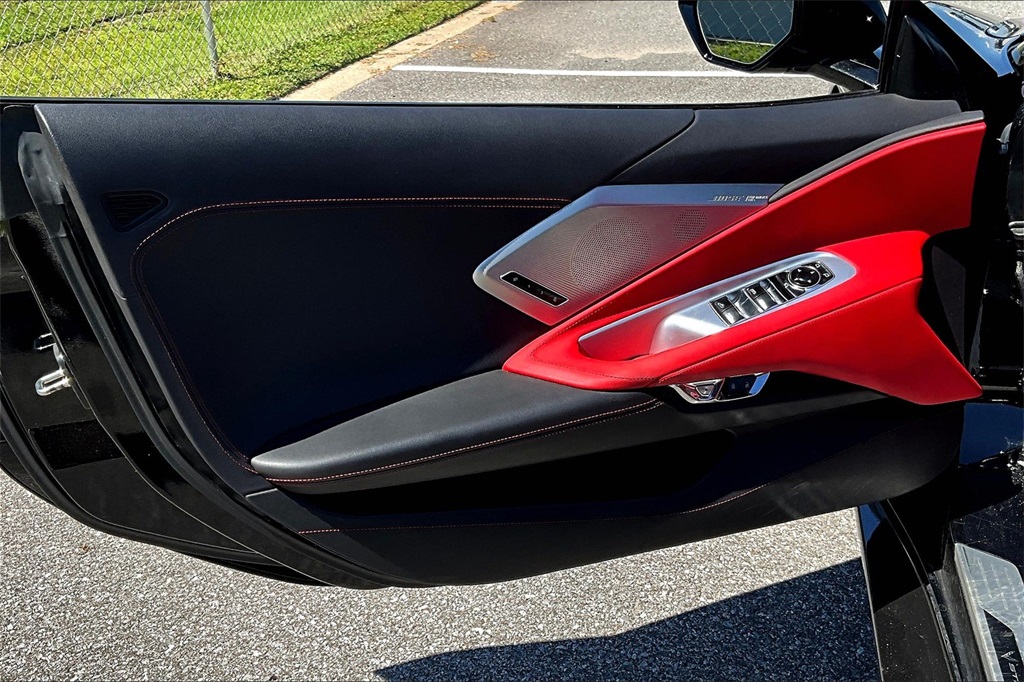 2021 Chevrolet Corvette Stingray 2LT photo 15