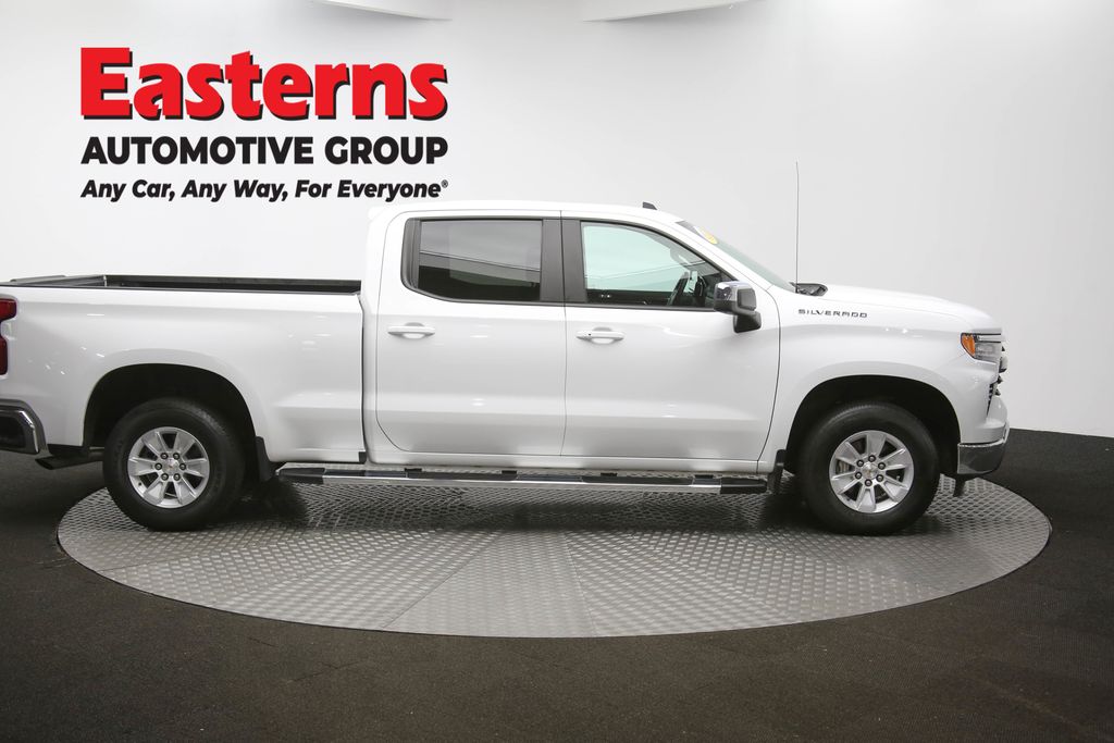 2024 Chevrolet Silverado 1500 LT photo 32
