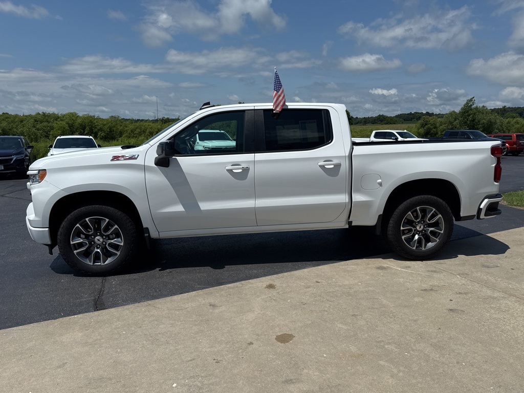 2023 Chevrolet Silverado 1500 RST photo 4