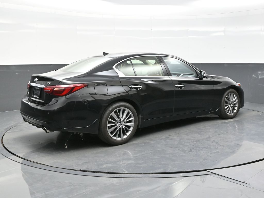 2024 Infiniti Q50 LUXE photo 6
