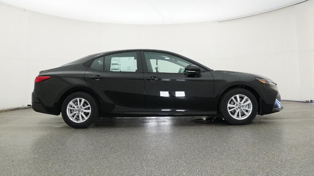 2026 Toyota Camry LE photo 26