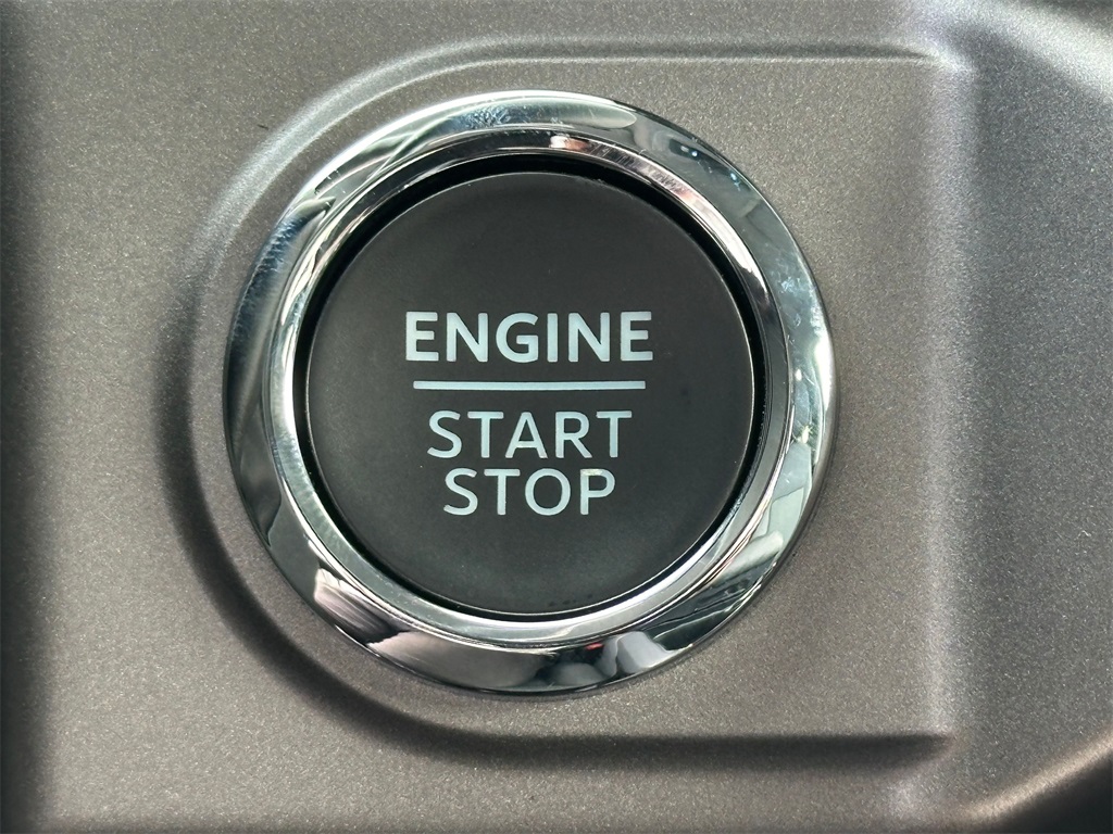 2024 Ford F-150 XLT photo 32