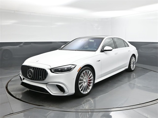 2026 Mercedes-Benz S-Class AMG S 63's photo