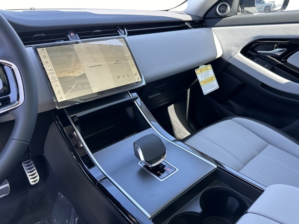 2024 Land Rover Range Rover Evoque Dynamic SE photo 15
