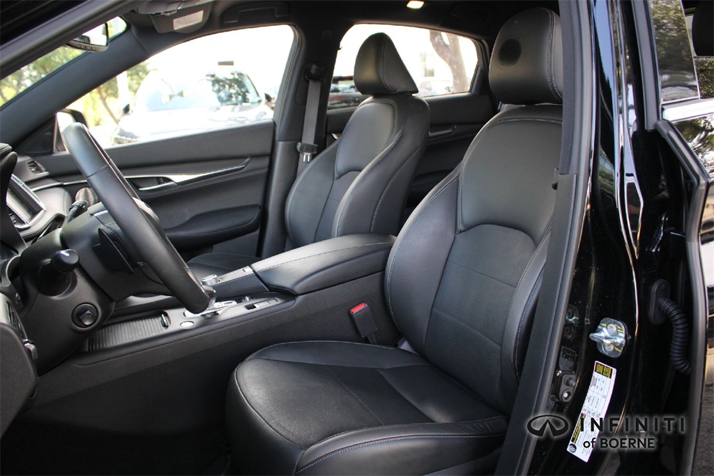2023 Infiniti QX55 Essential photo 8