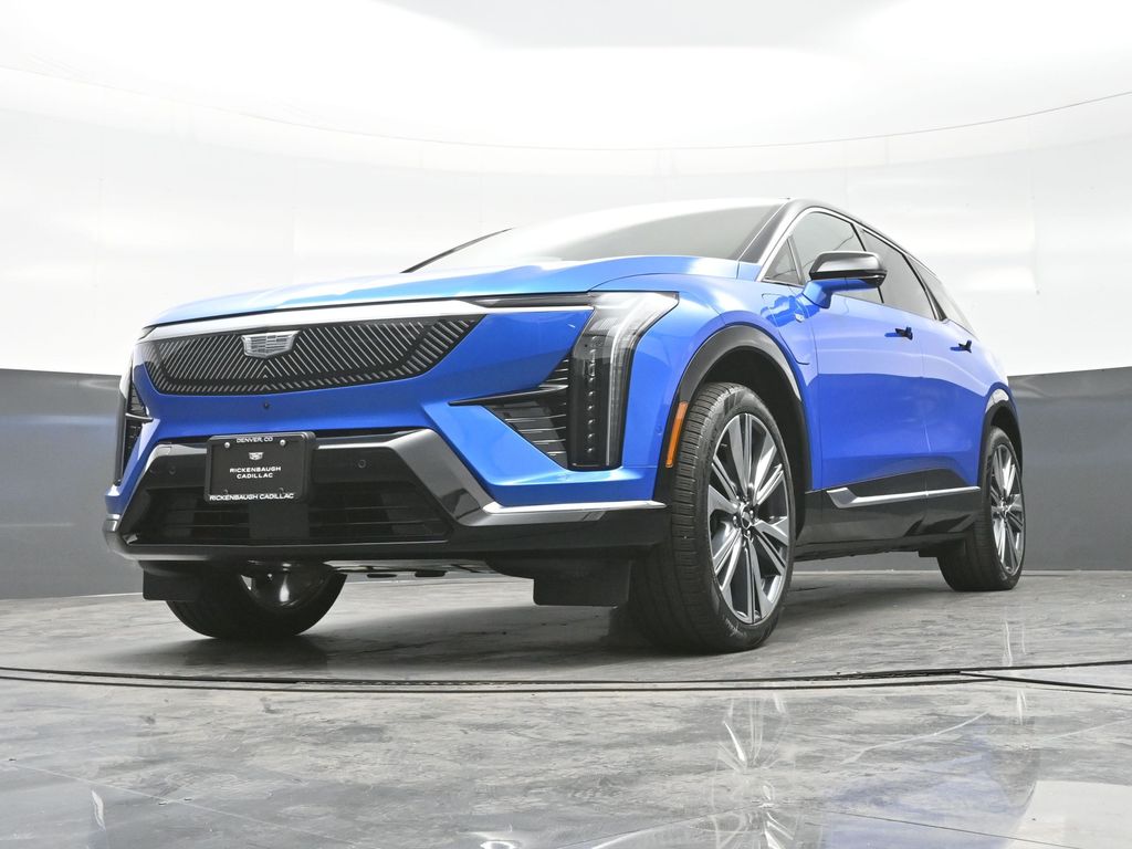 2025 Cadillac Optiq Luxury photo 9