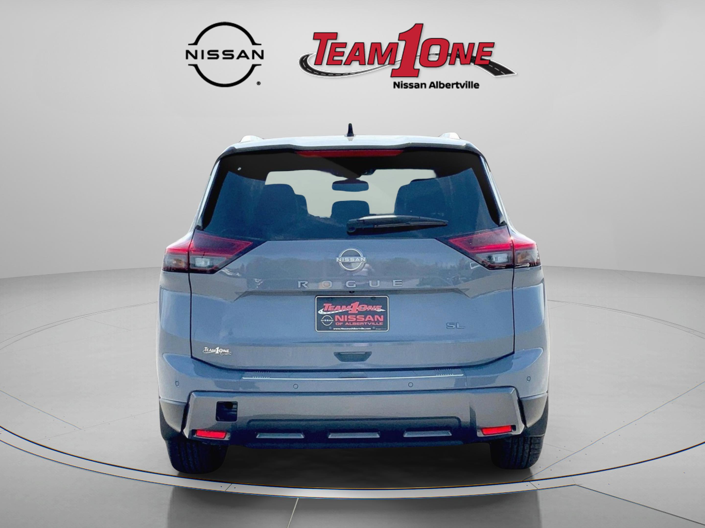 2025 Nissan Rogue SL photo 4
