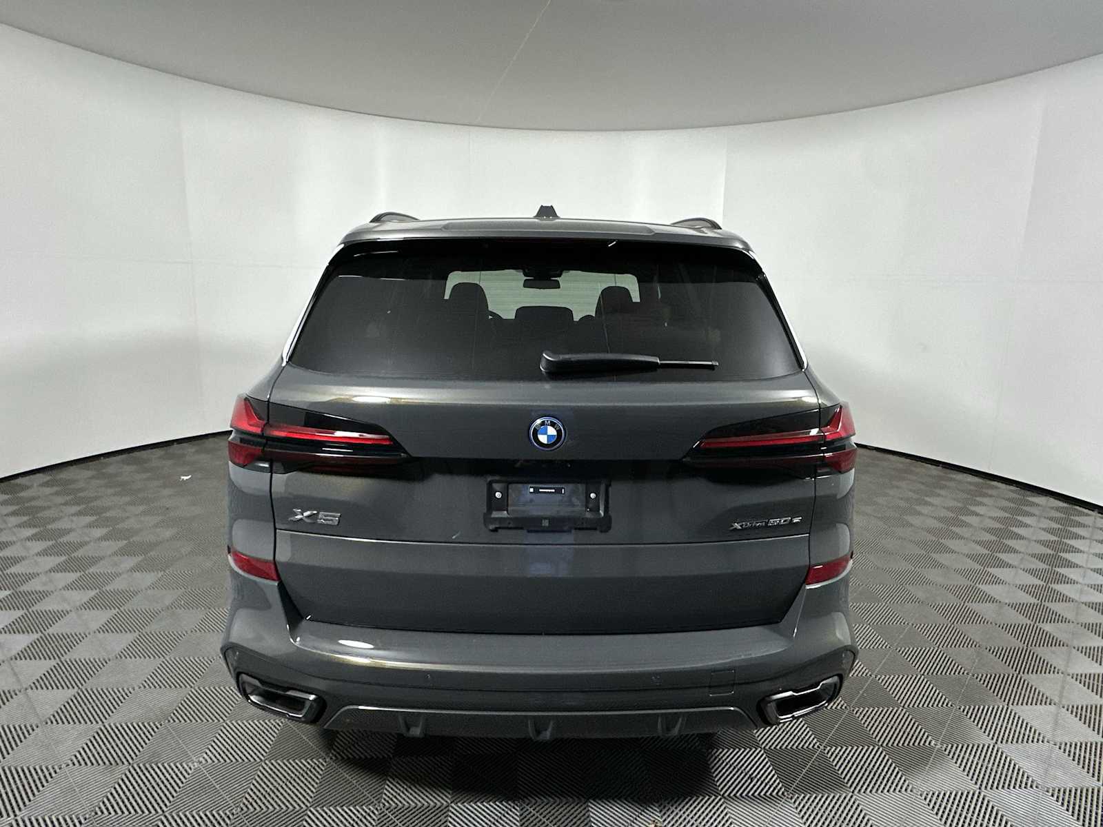 2026 Bmw X5 xDrive50e M photo 2