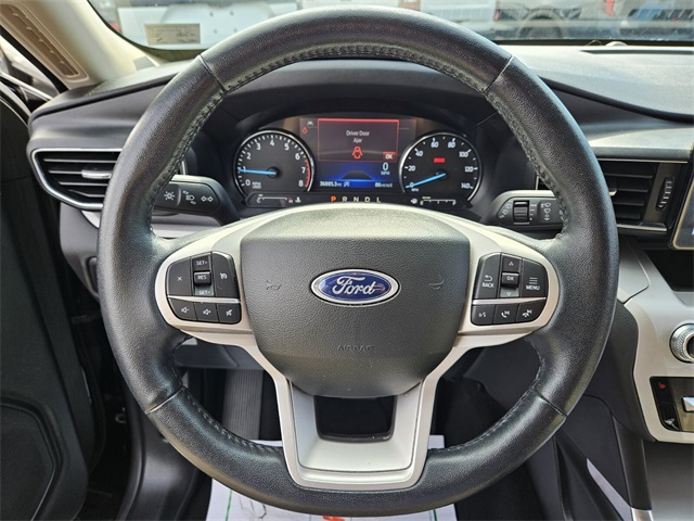2023 Ford Explorer XLT photo 20