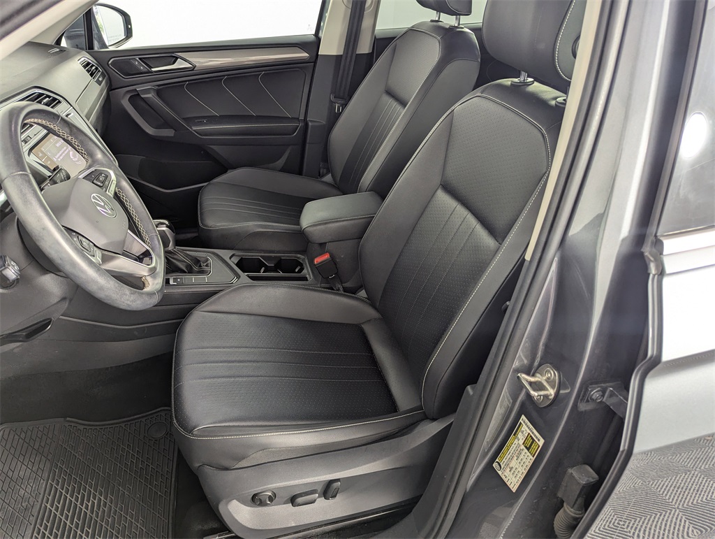 2022 Volkswagen Tiguan SE photo 9