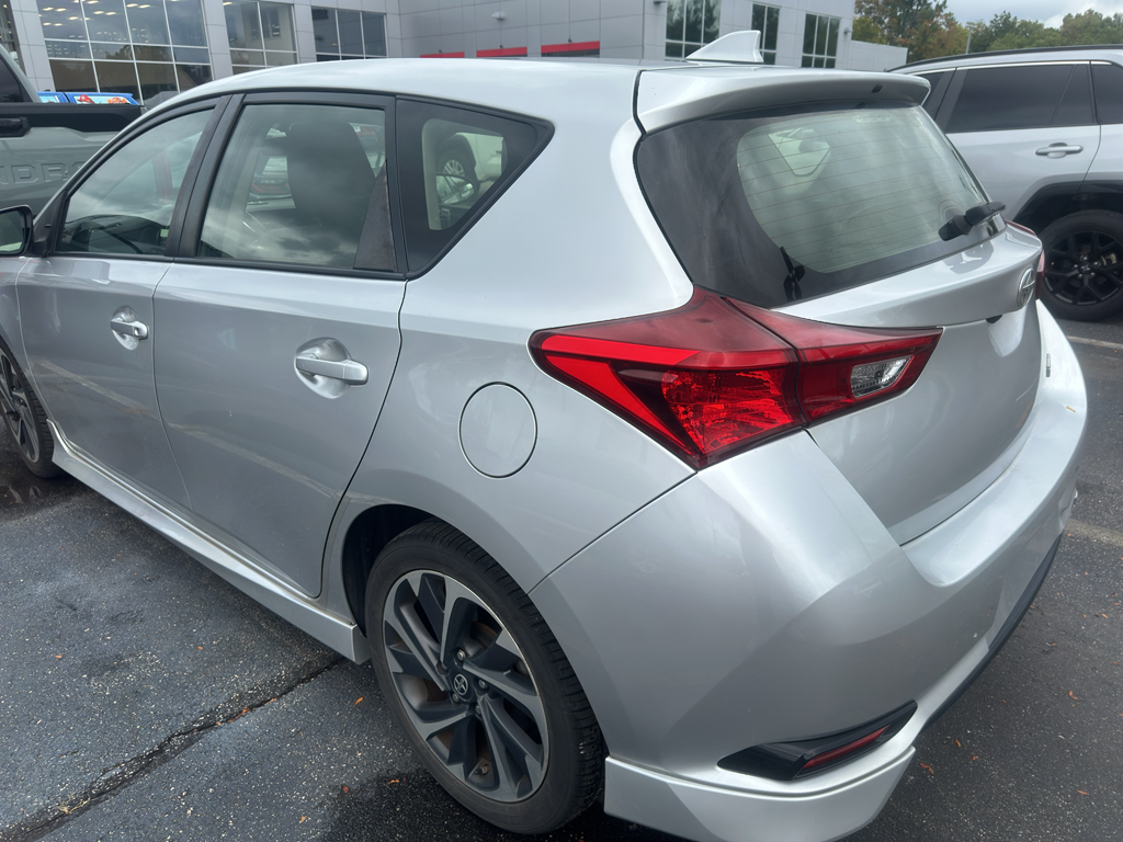 2016 Scion iM Base photo 3