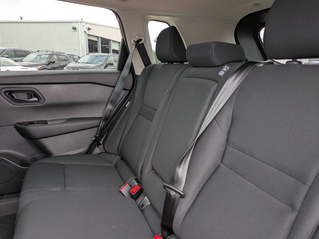 2026 Nissan Rogue S photo 12