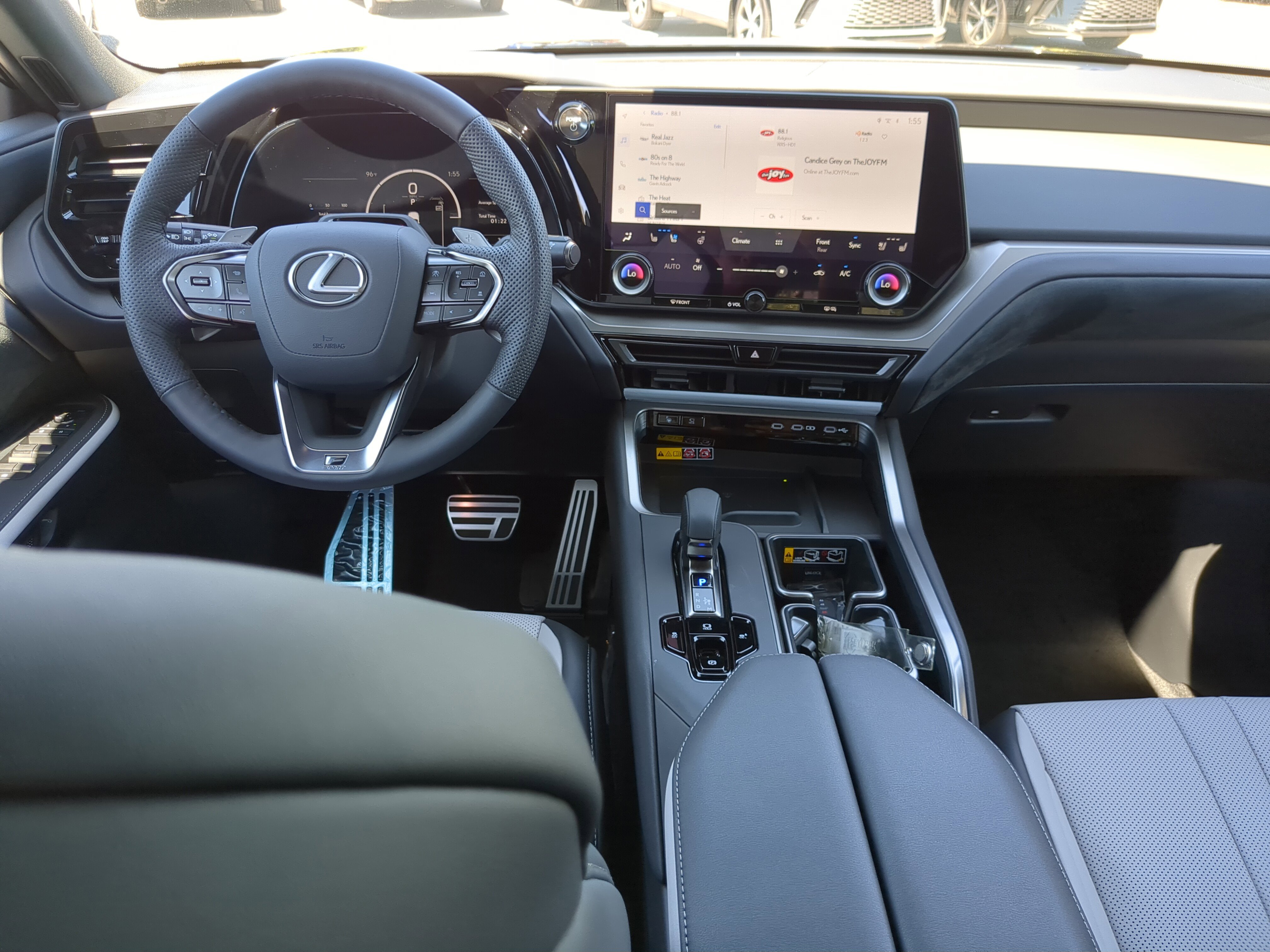 2026 Lexus TX 500h F SPORT Performance Premium photo 10