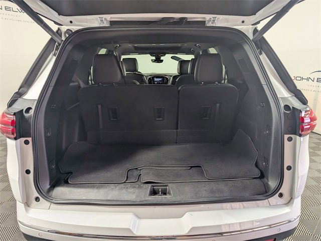 2023 Chevrolet Traverse Premier photo 3