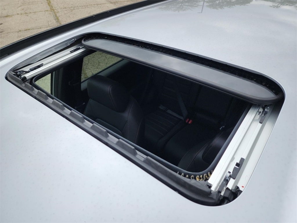 2026 Honda CR-V Hybrid Sport-L photo 2