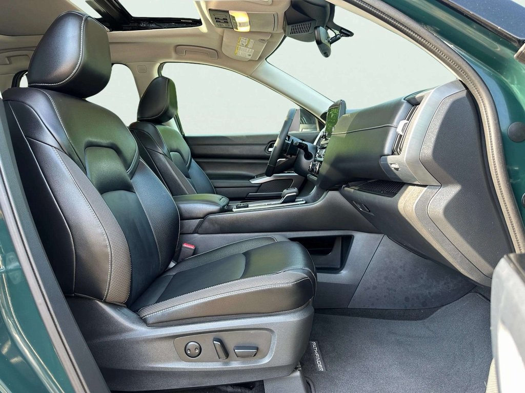 2024 Nissan Pathfinder SL photo 33