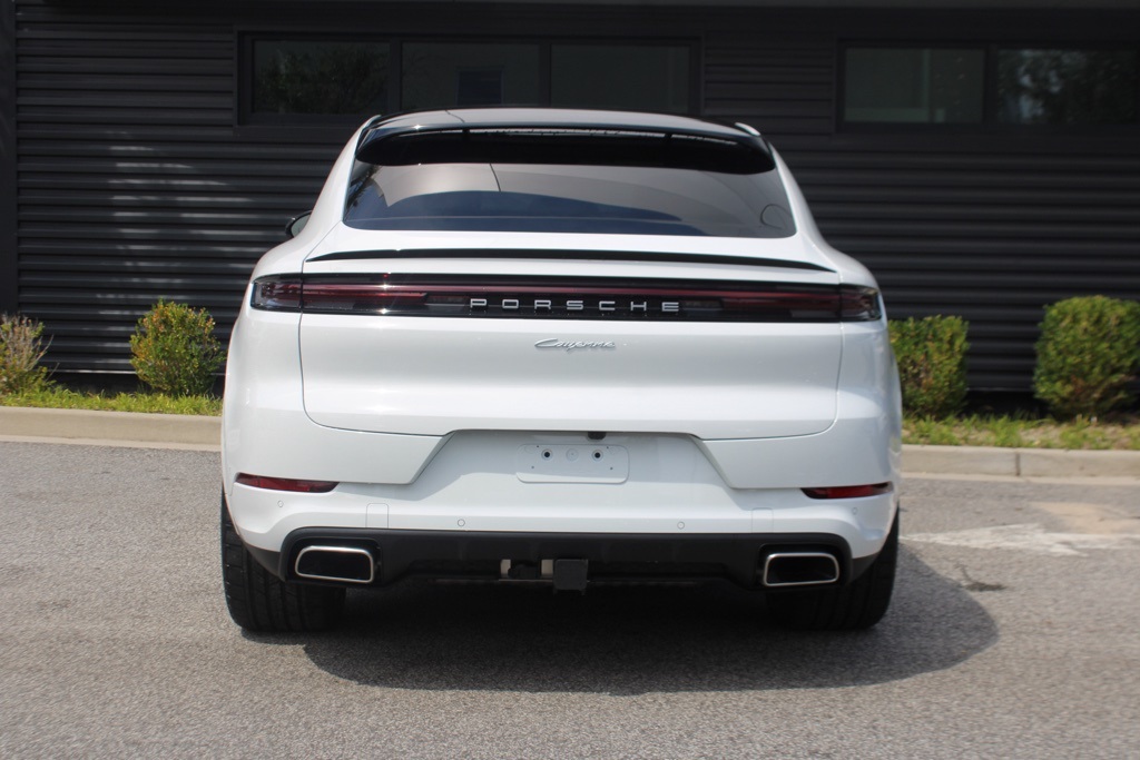 2026 Porsche Cayenne Coupe photo 6