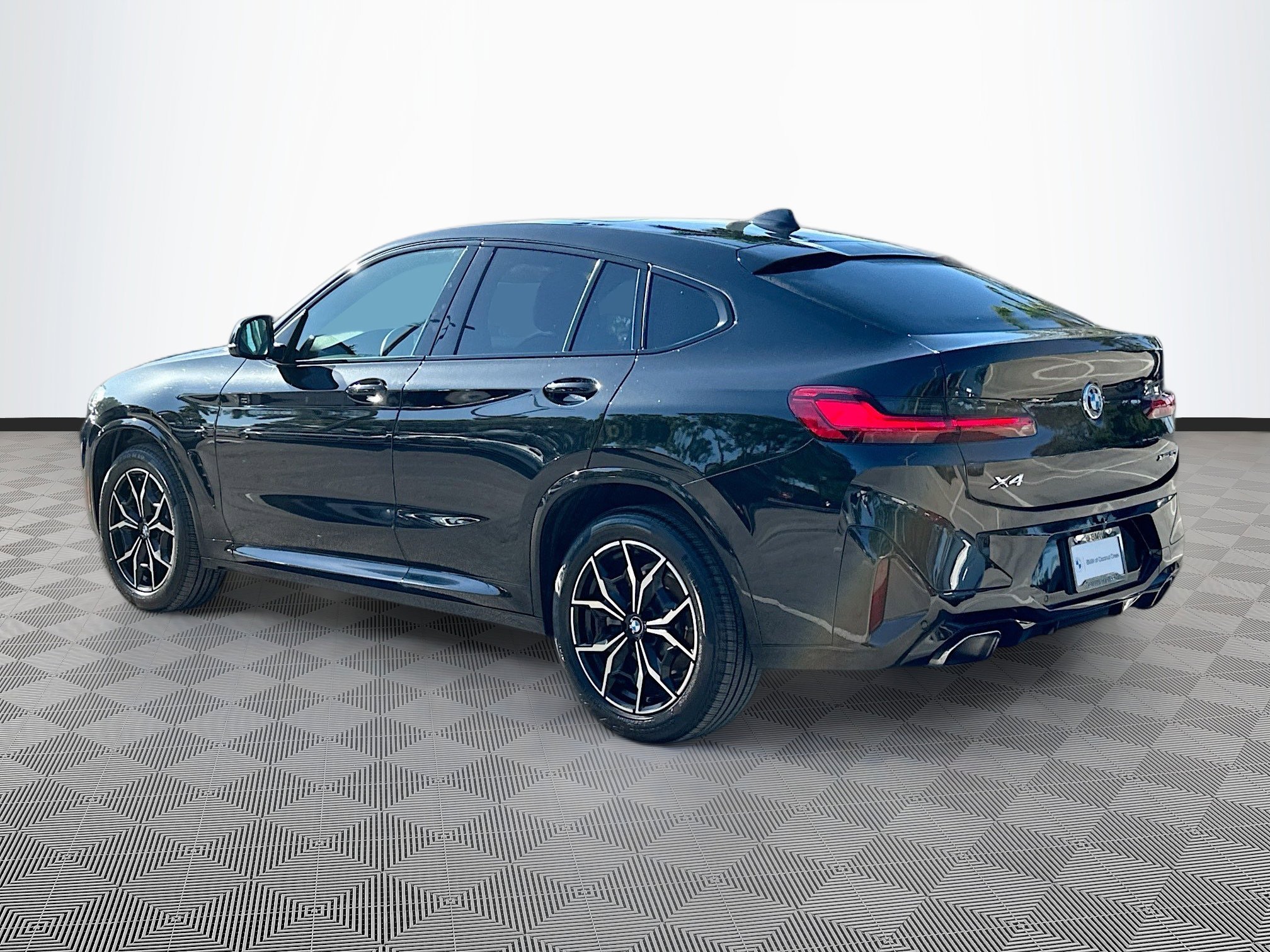 2023 Bmw X4 xDrive30i photo 3