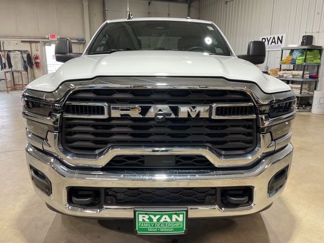 2025 Ram 2500 Tradesman photo 4