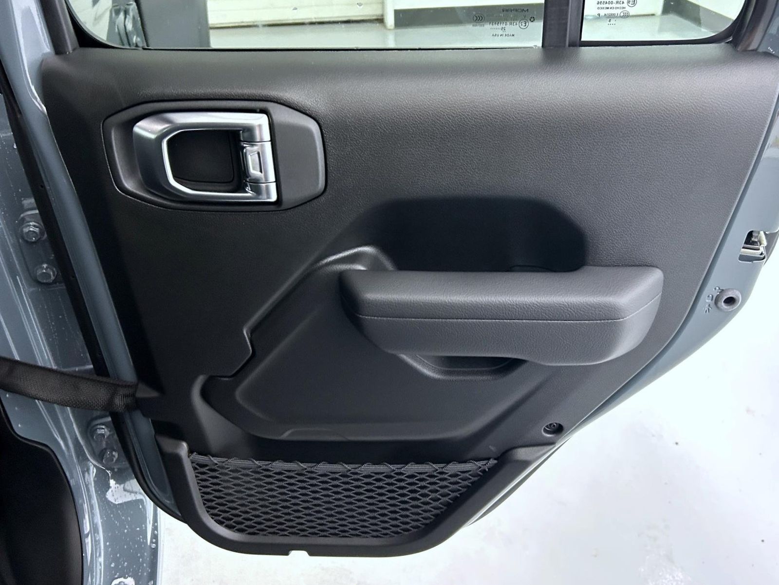 2025 Jeep Wrangler Sport S photo 16