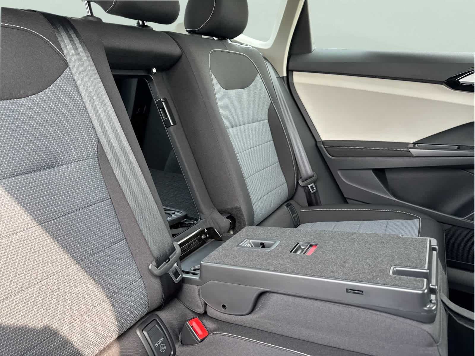 2025 Volkswagen Taos S photo 36