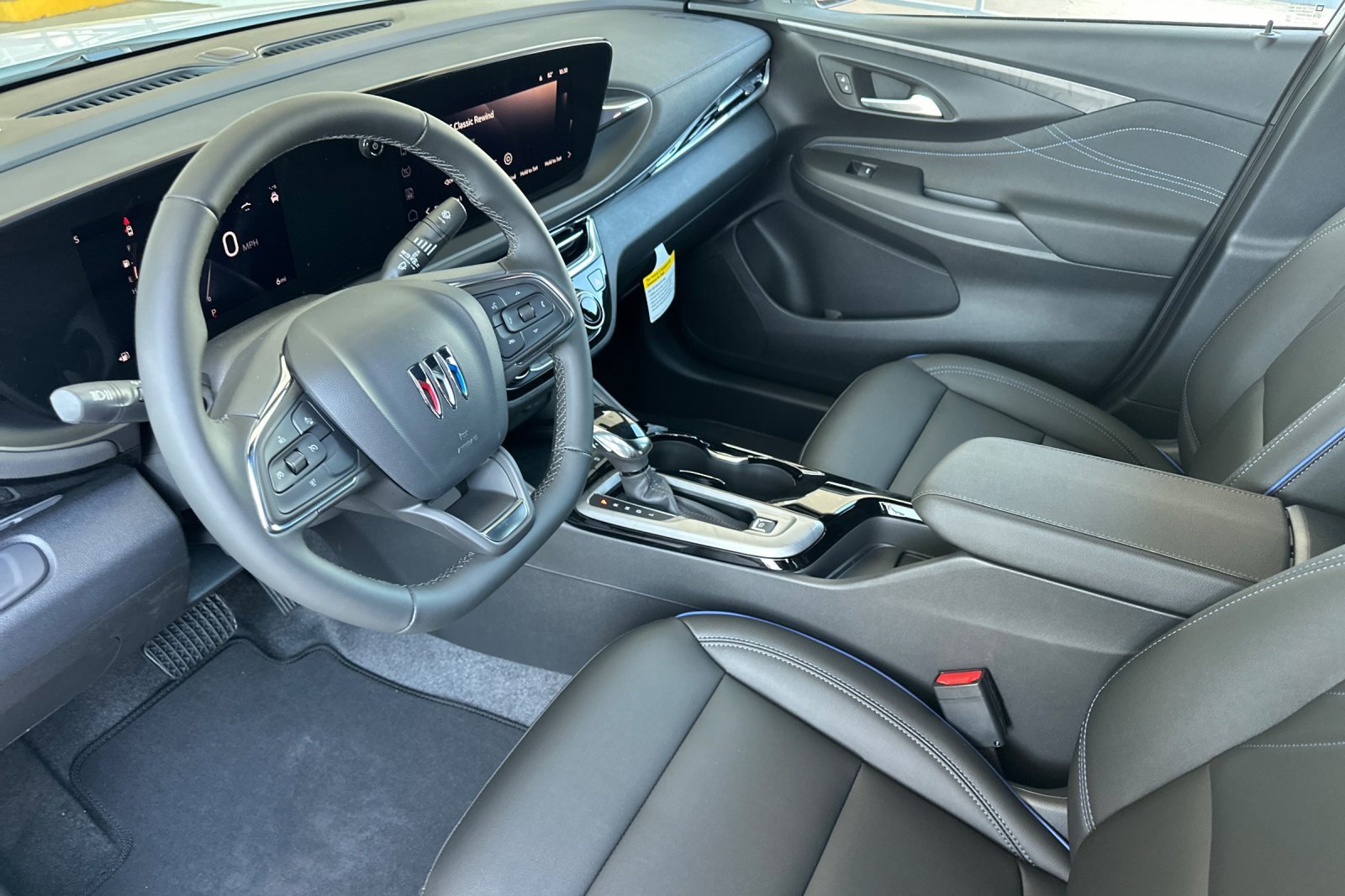 2025 Buick Envista ST photo 8