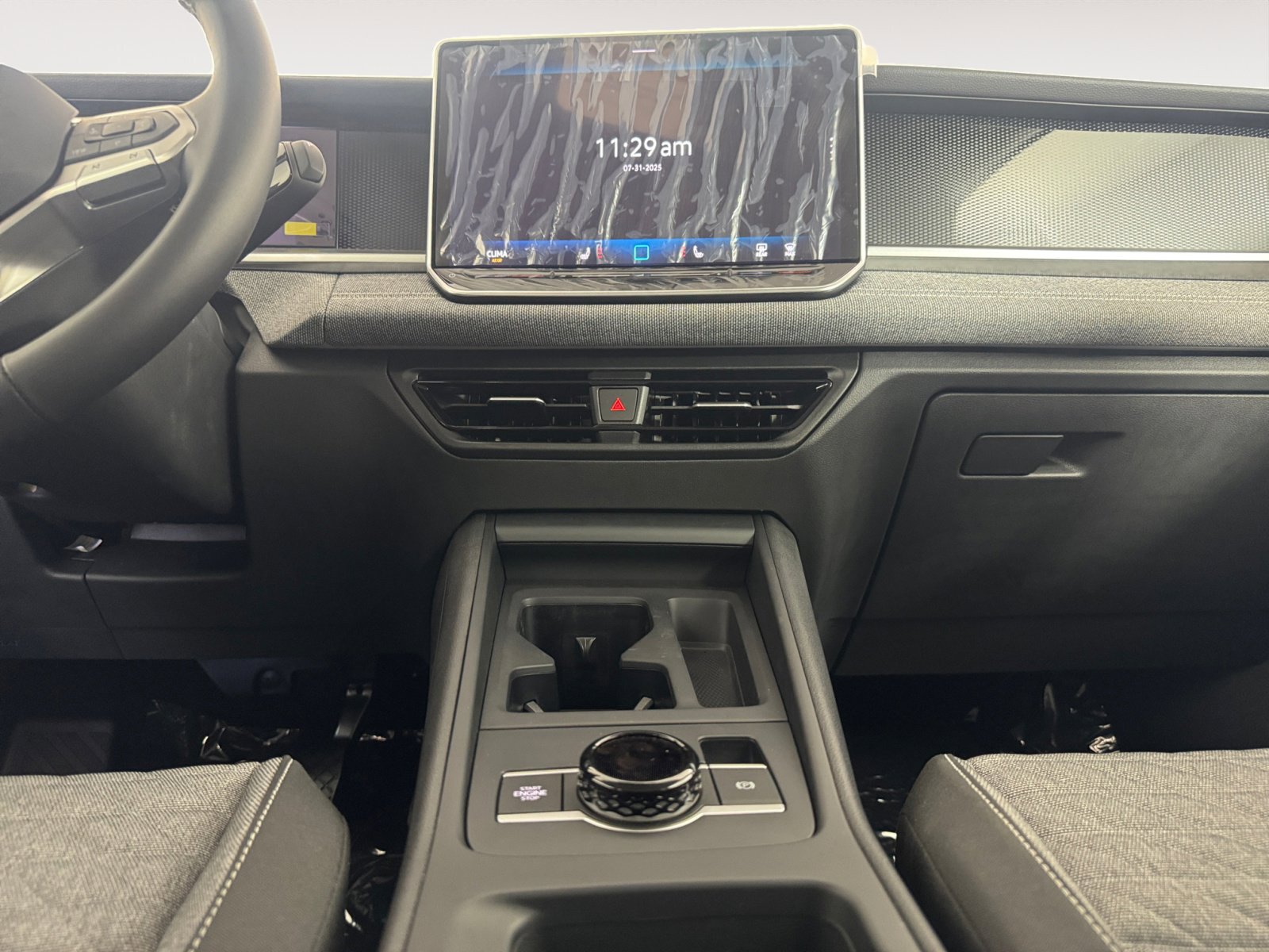 2025 Volkswagen Tiguan S photo 8