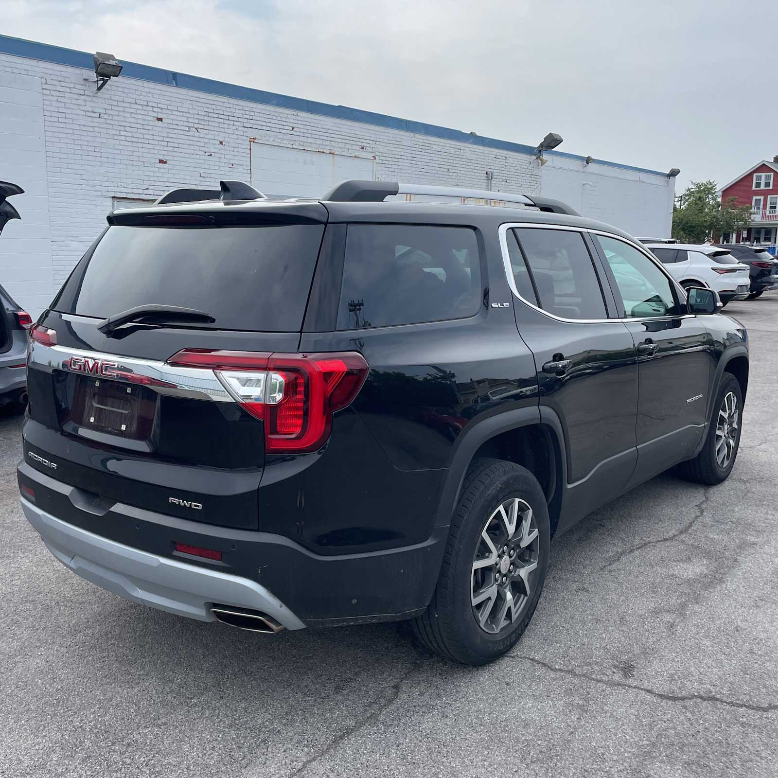 2023 Gmc Acadia SLE photo 2