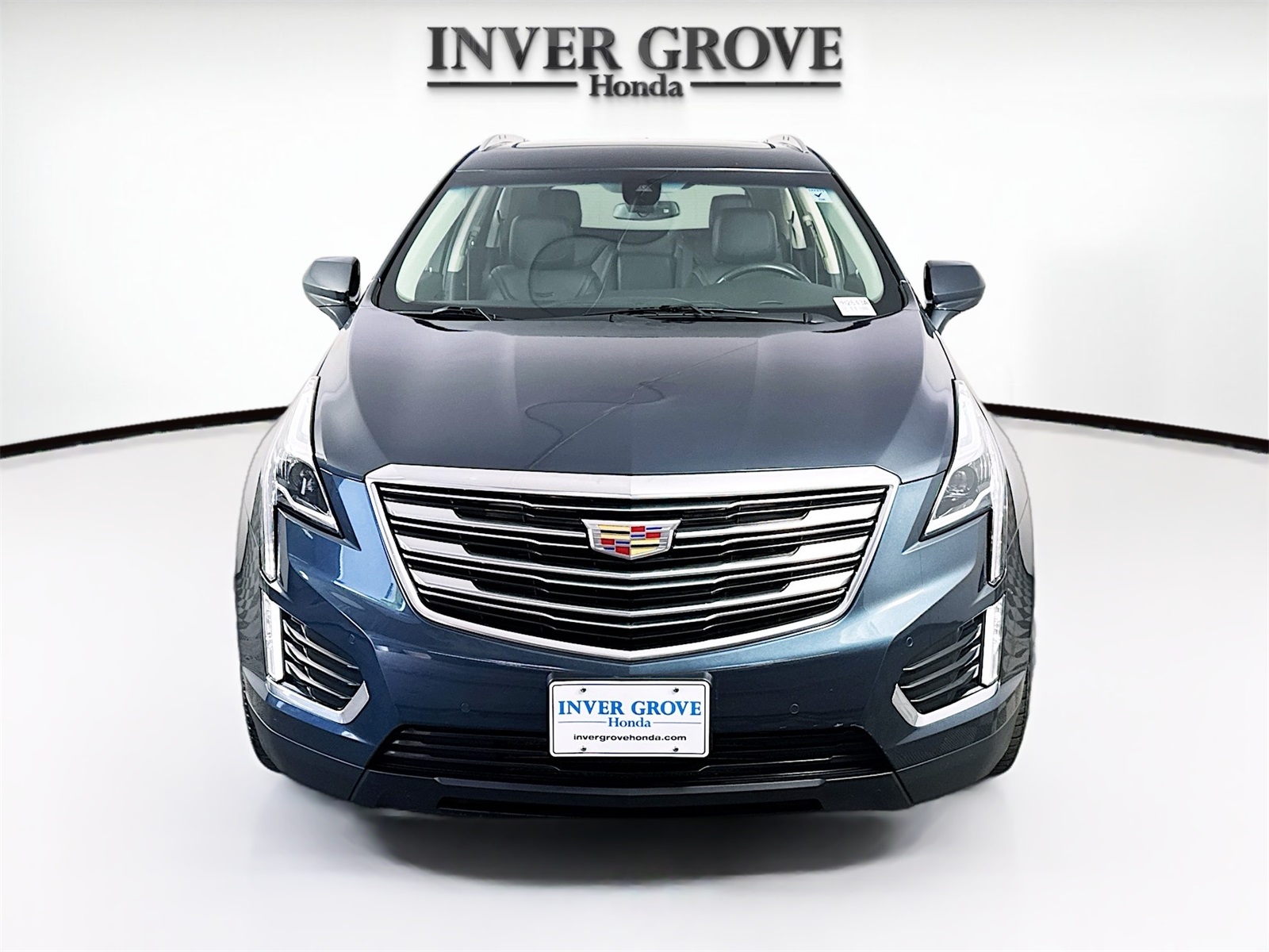 Used 2019 Cadillac XT5 Premium Luxury with VIN 1GYKNFRSXKZ212544 for sale in Inver Grove Heights, Minnesota