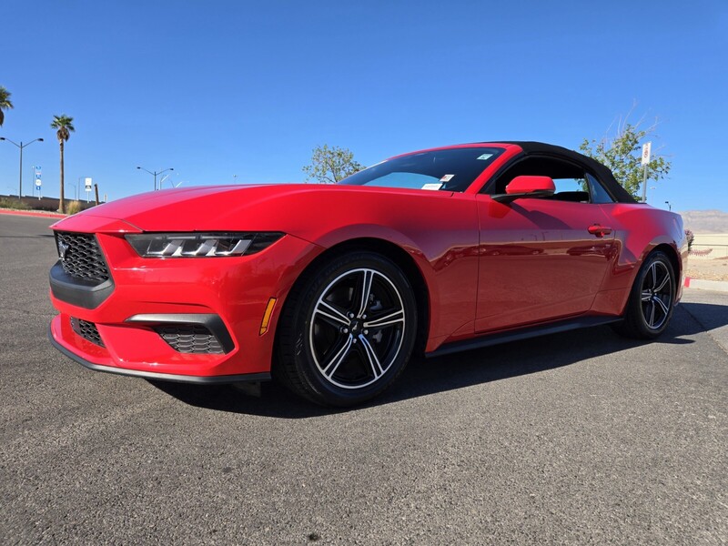 2024 Ford Mustang EcoBoost Premium photo 2