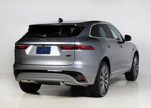 2026 Jaguar F-PACE P250 R-Dynamic S photo 2