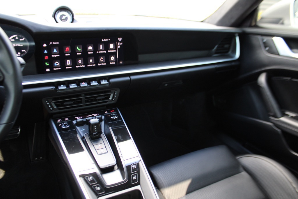 2022 Porsche 911 GTS Coupe photo 25