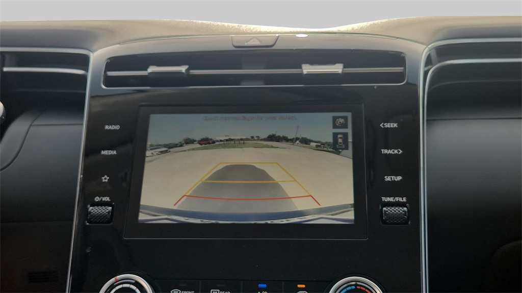 2024 Hyundai Tucson SE photo 17