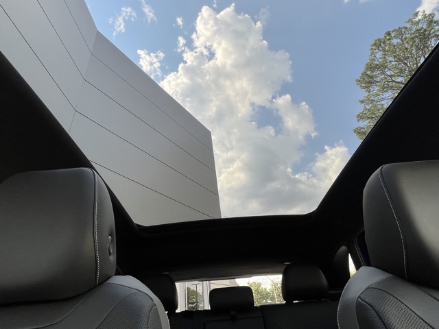 2025 Volkswagen ID.4 Pro Plus photo 9