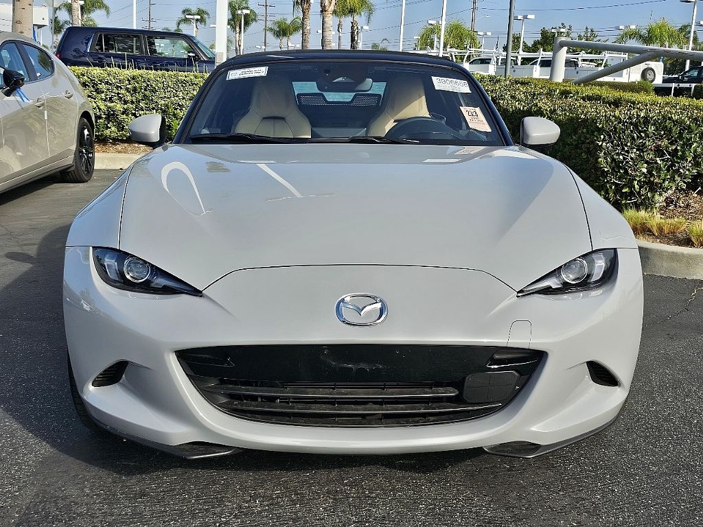 2024 Mazda MX-5 Miata Miata Grand Touring photo 2