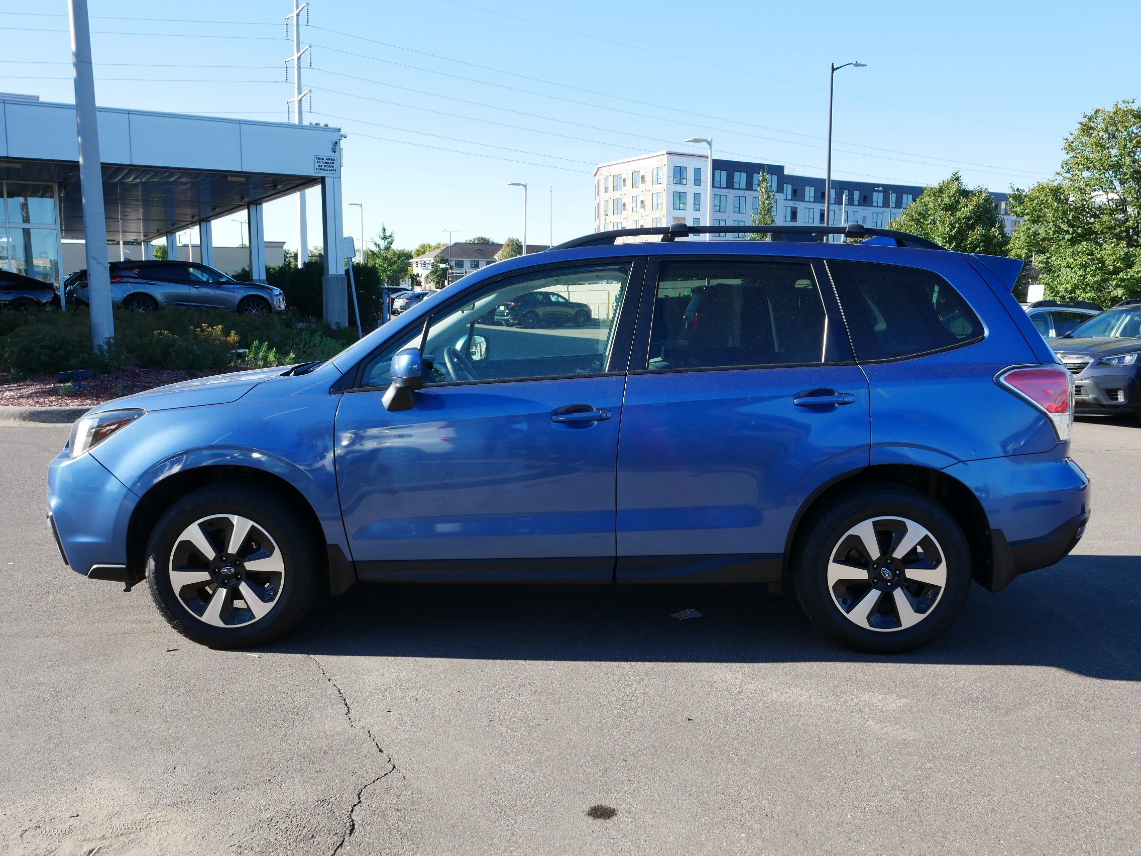 2018 Subaru Forester Premium photo 2