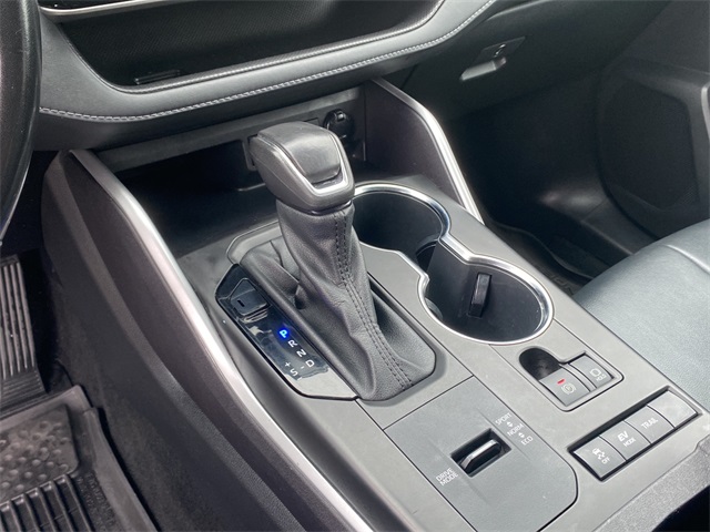 2022 Toyota Highlander XLE photo 29