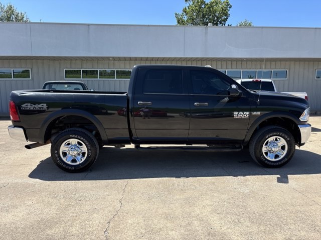 3C6UR5CJ2JG106933