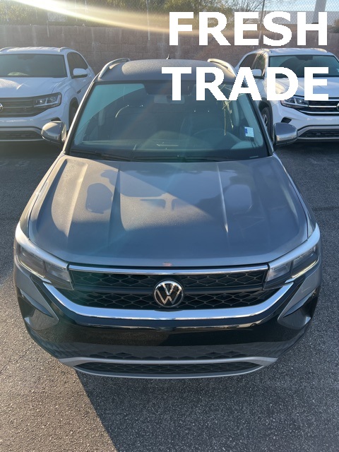 2022 Volkswagen Taos SE photo 3