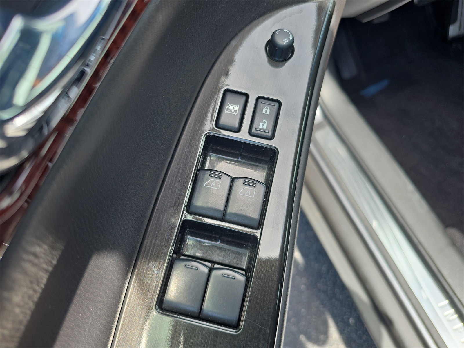 2017 Infiniti QX50 Base photo 15