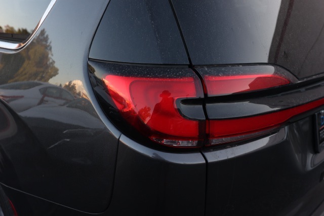 2023 Chrysler Pacifica Touring L photo 5