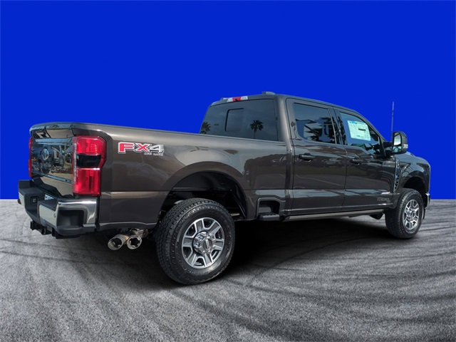 2025 Ford F-350 Lariat photo 3