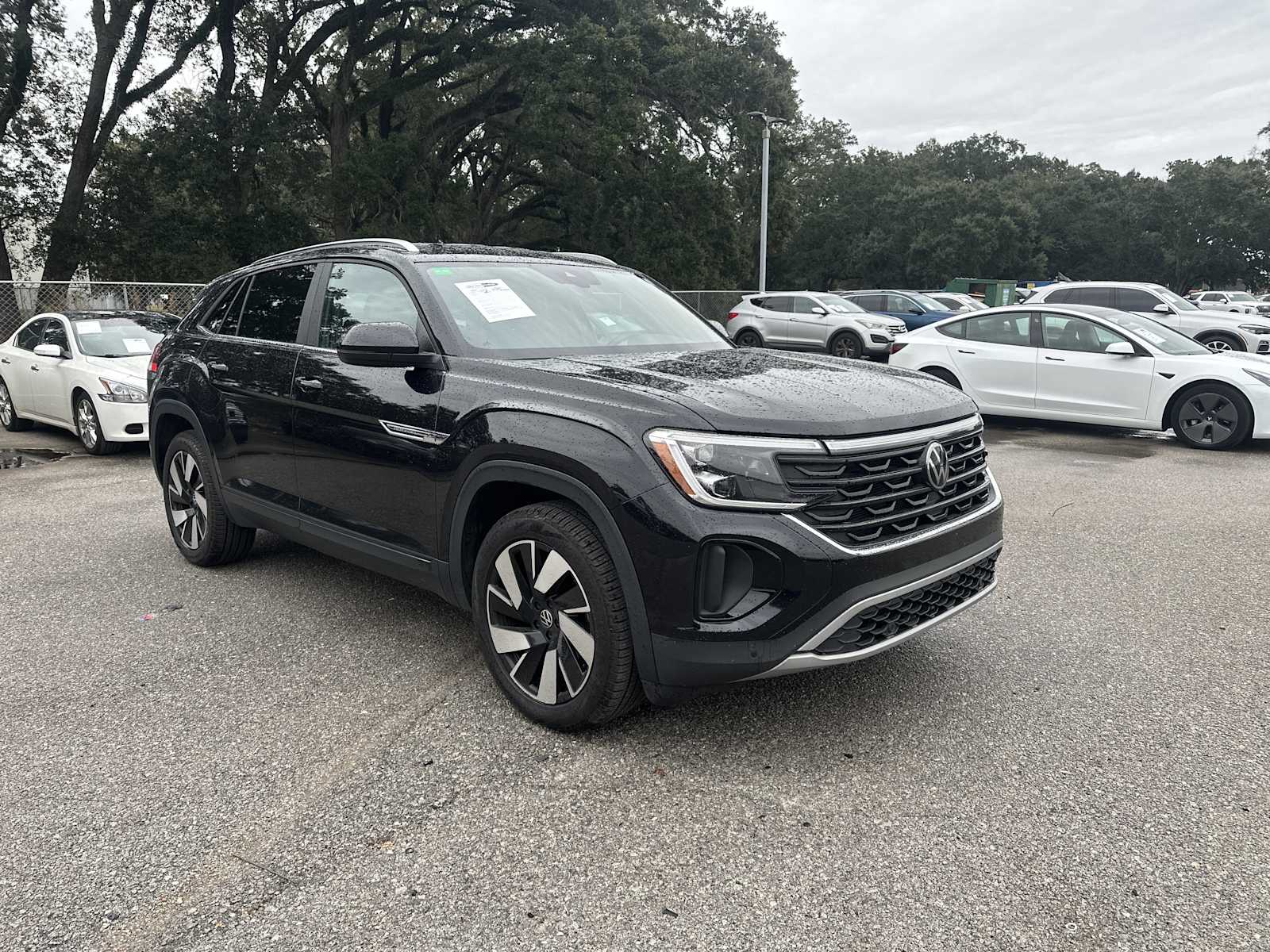 2024 Volkswagen Atlas Cross Sport SE w/Tech's photo