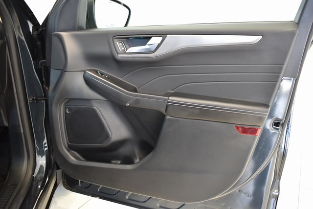 2022 Ford Escape Titanium photo 11