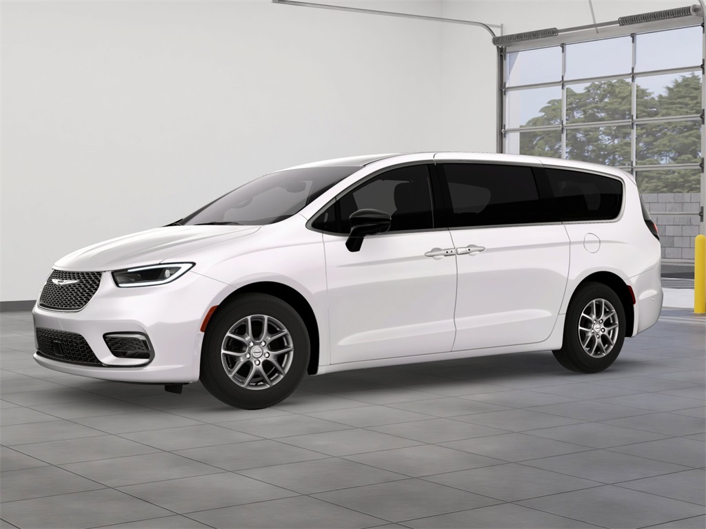 2026 Chrysler Pacifica photo 2